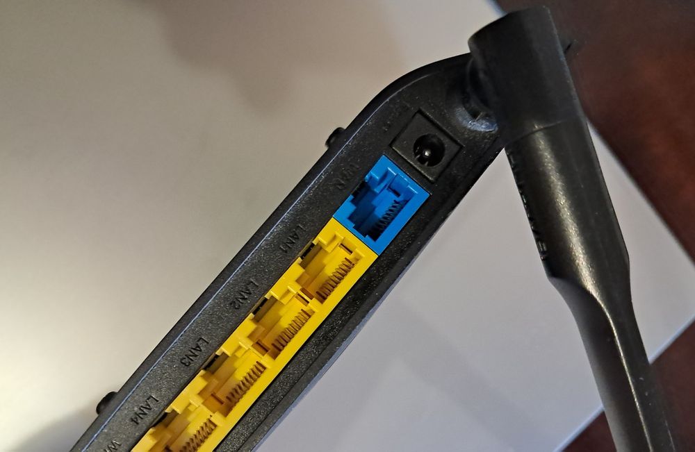 Продам роутер киевстар