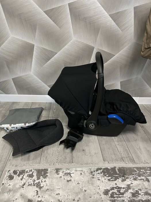 Автолюлька Roan з адаптерами від 0 міс до 15 міс