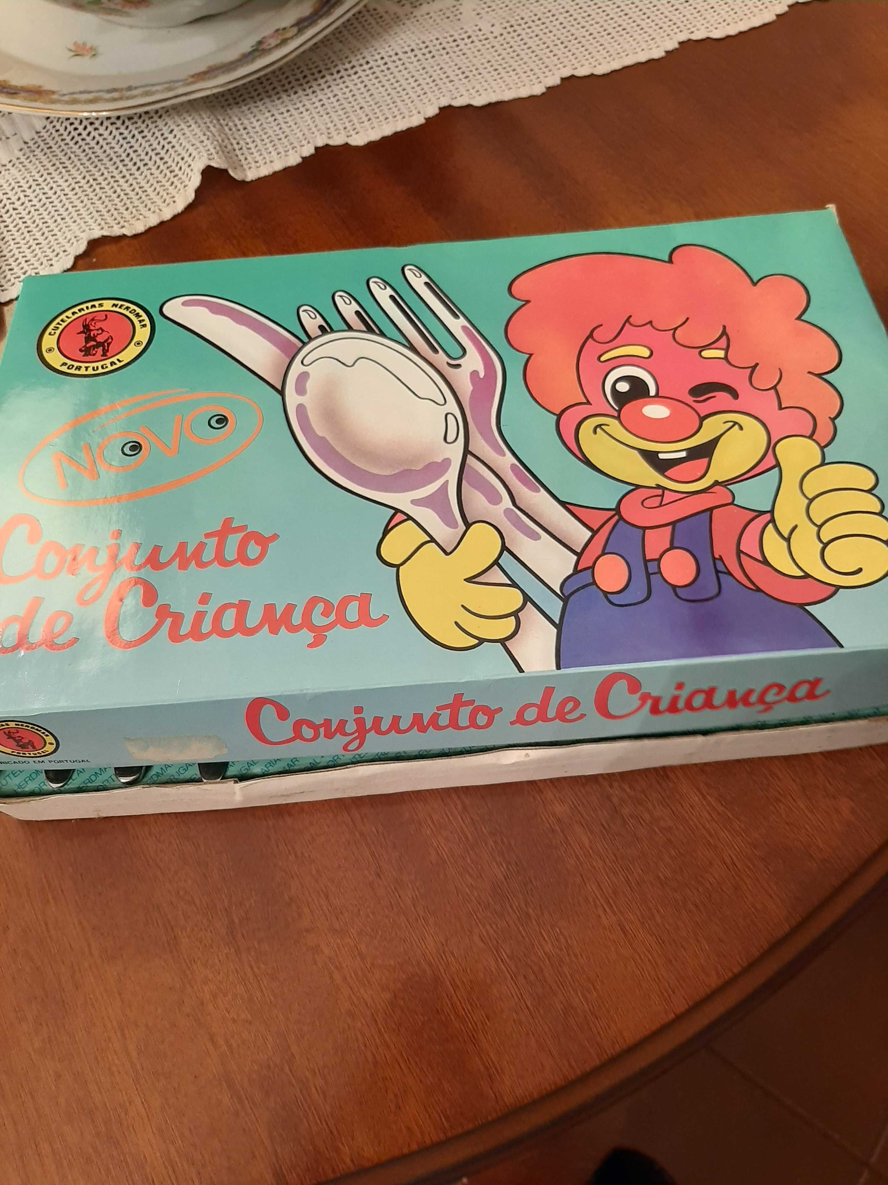 Conjunto de criança em inox