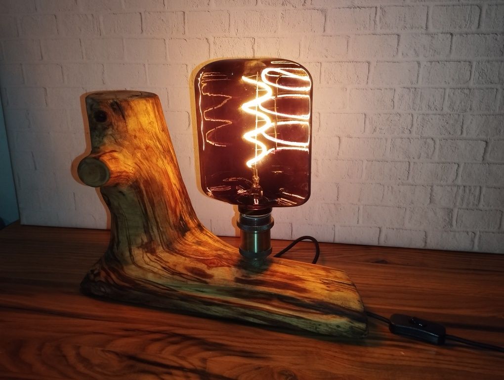Lampa stołowa, drewniana w stylu LOFT