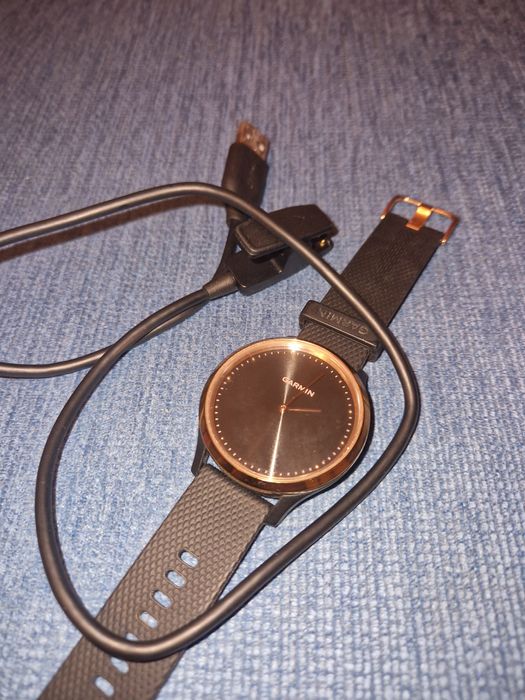 Garmin vivomove HR CZARNO-ZŁOTY