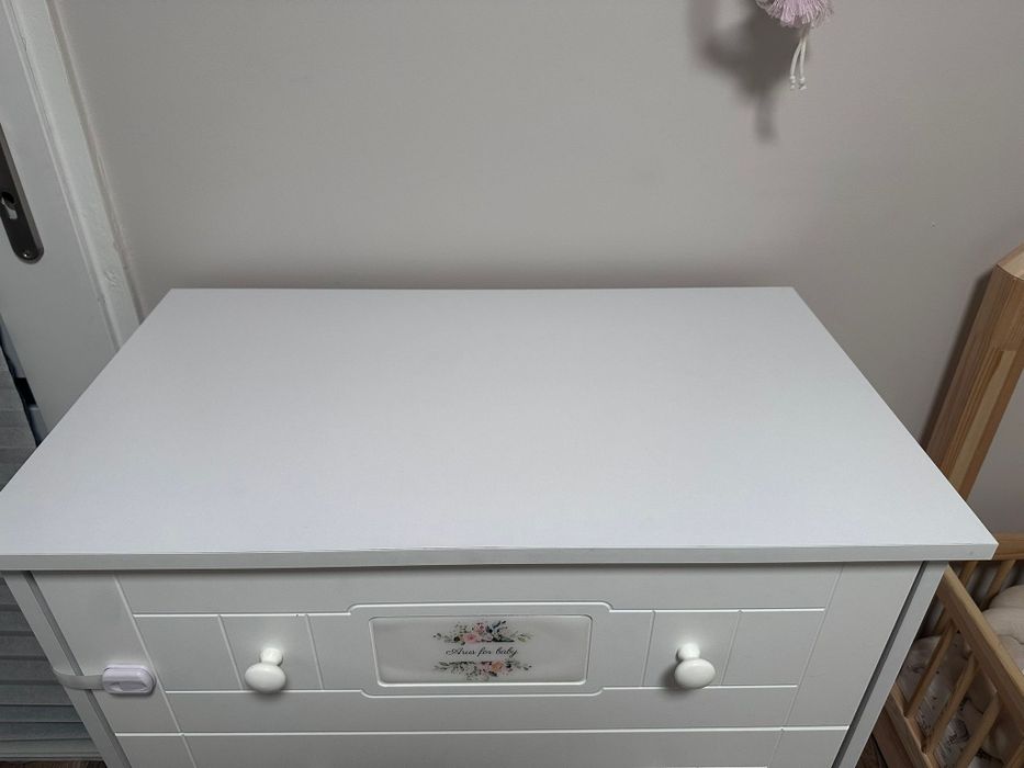 Zestaw 3 : łóżeczko z szufladą + komoda z przewijakiem +szafa