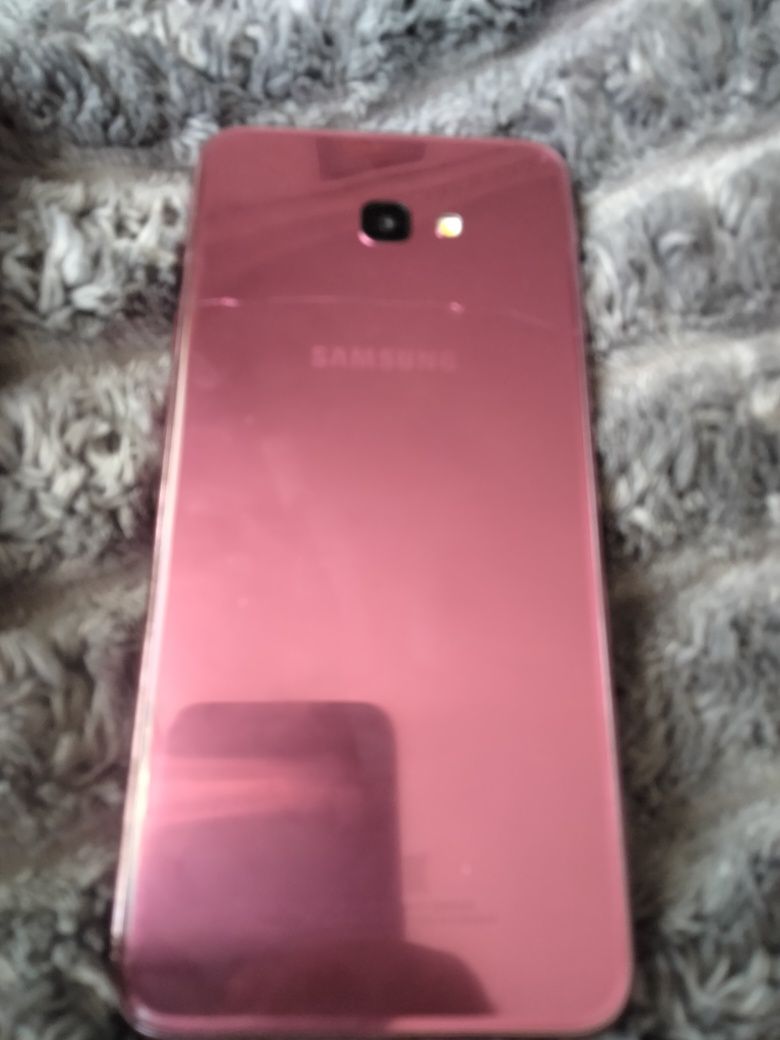 Продам Samsung J4+ в ідеальному стані!

Пропоную до продажу смартфон S