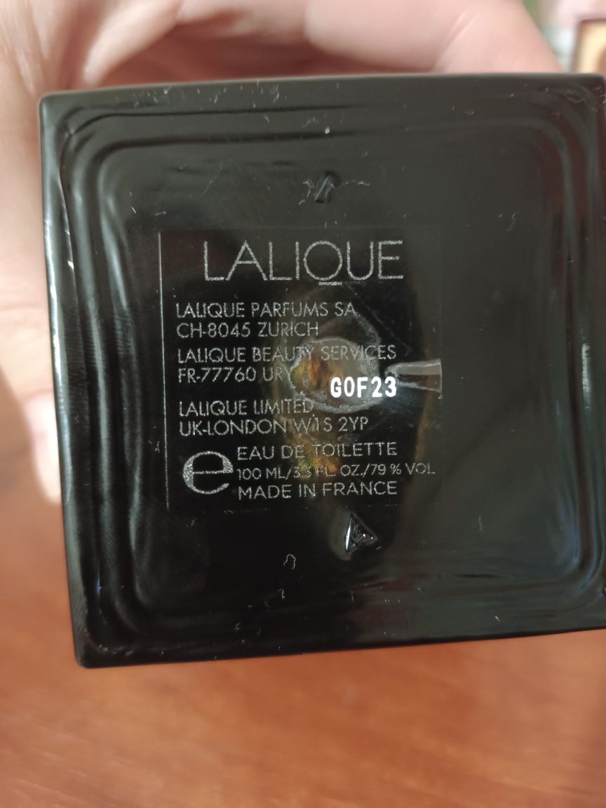 Encre noire Lalique