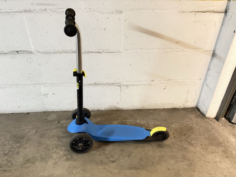 Bicicleta cars com protecoes + trotinete