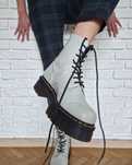 Beżowe Kremowe Martensy 42 Skórzane Botki na platformie Dr. Martens