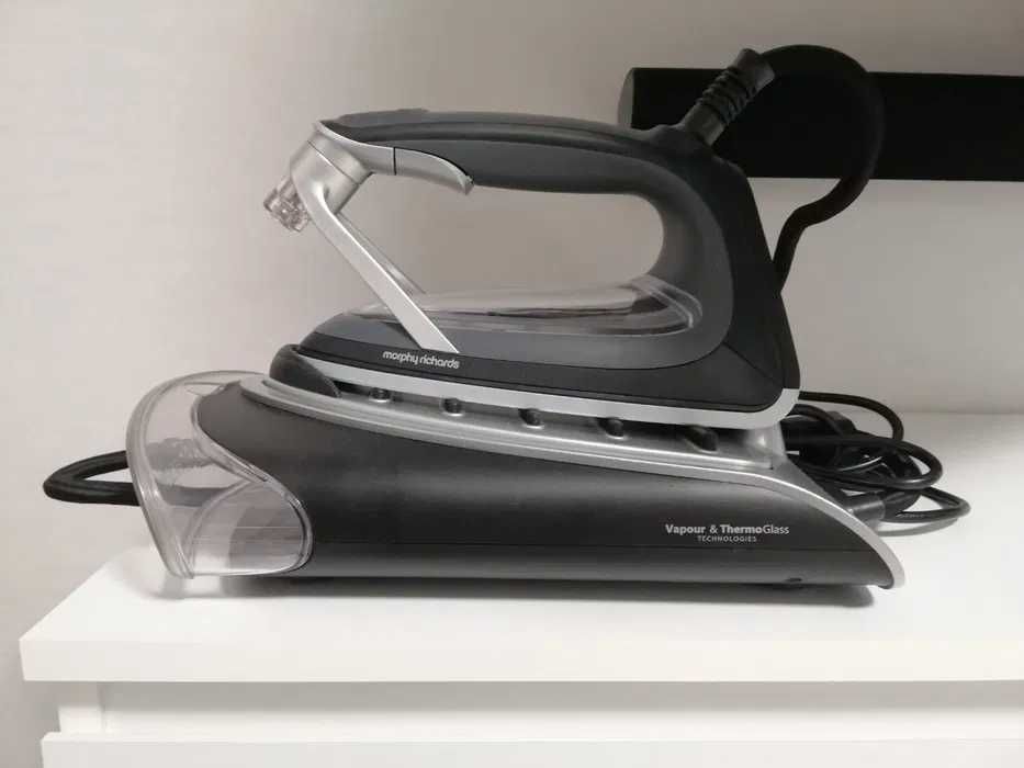 Праска Morphy Richards Redefine ATOMiST Vapour Iron (360001)