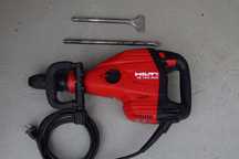 Młot wyburzeniowy HILTI TE 700-AVR SDS-MAX