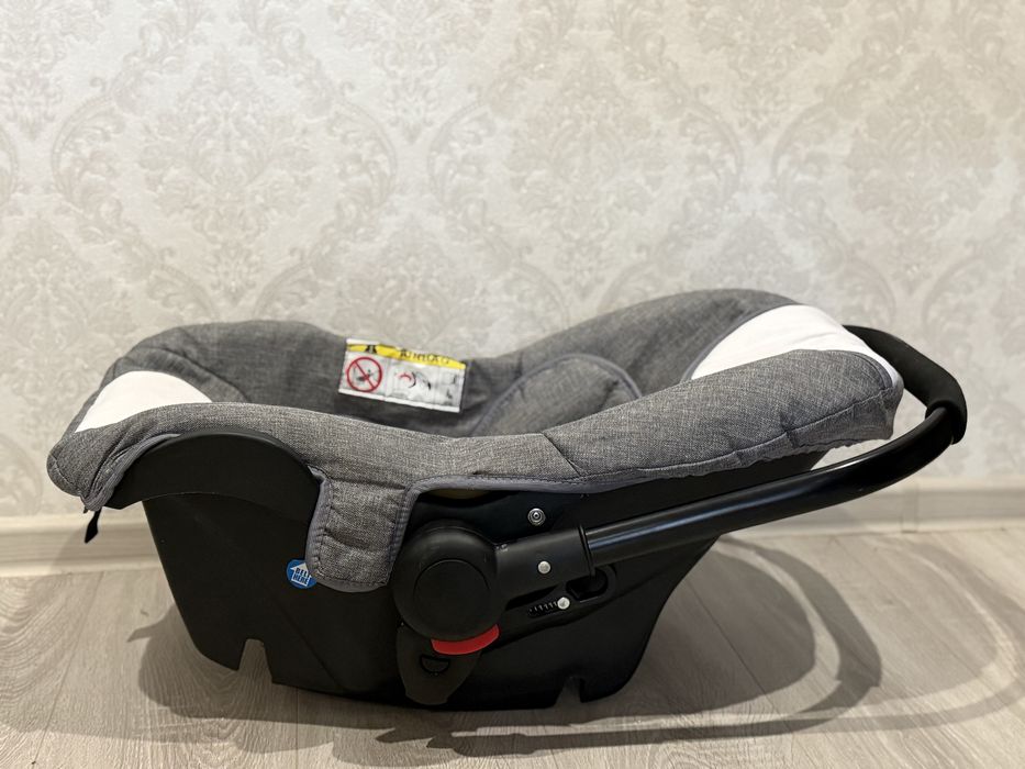 Продам коляску 3 в 1 Польща