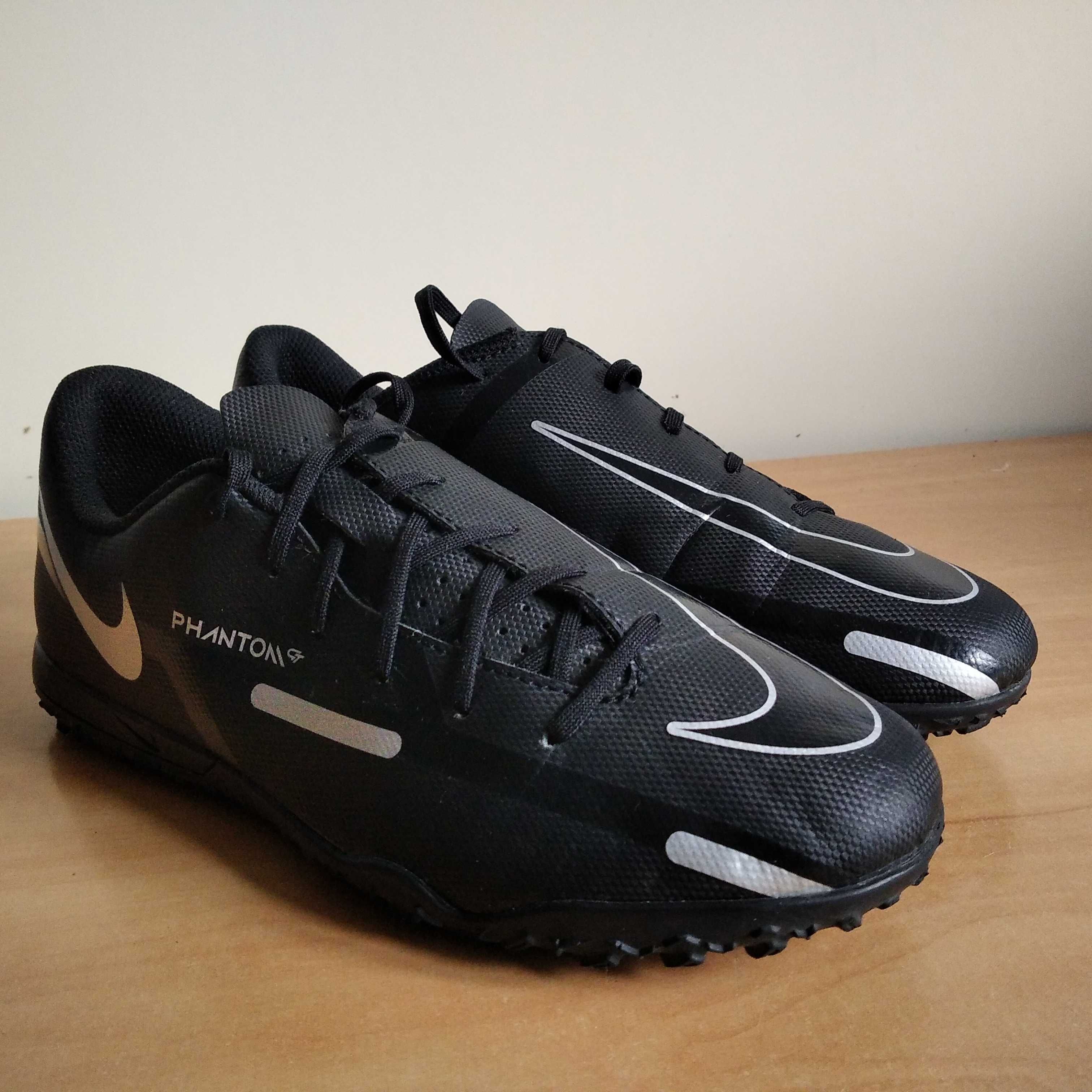 Buty piłkarskie turfy NIKE Phantom Gt 2 Club tf roz eu-38