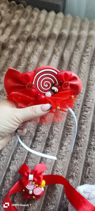 Продам обруч на дівчинку цукерочку