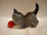 Porcelanowy kotek Goebel