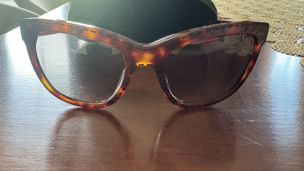 Okulary przeciwsłoneczne  Moschino oryginał