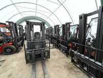 Продаж вилкових навантажувачів Київ нові та вживані гарантія доставка