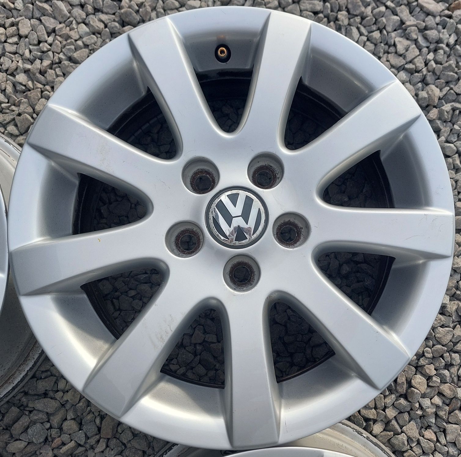 5 100 R14 Volkswagen Golf Polo Bora