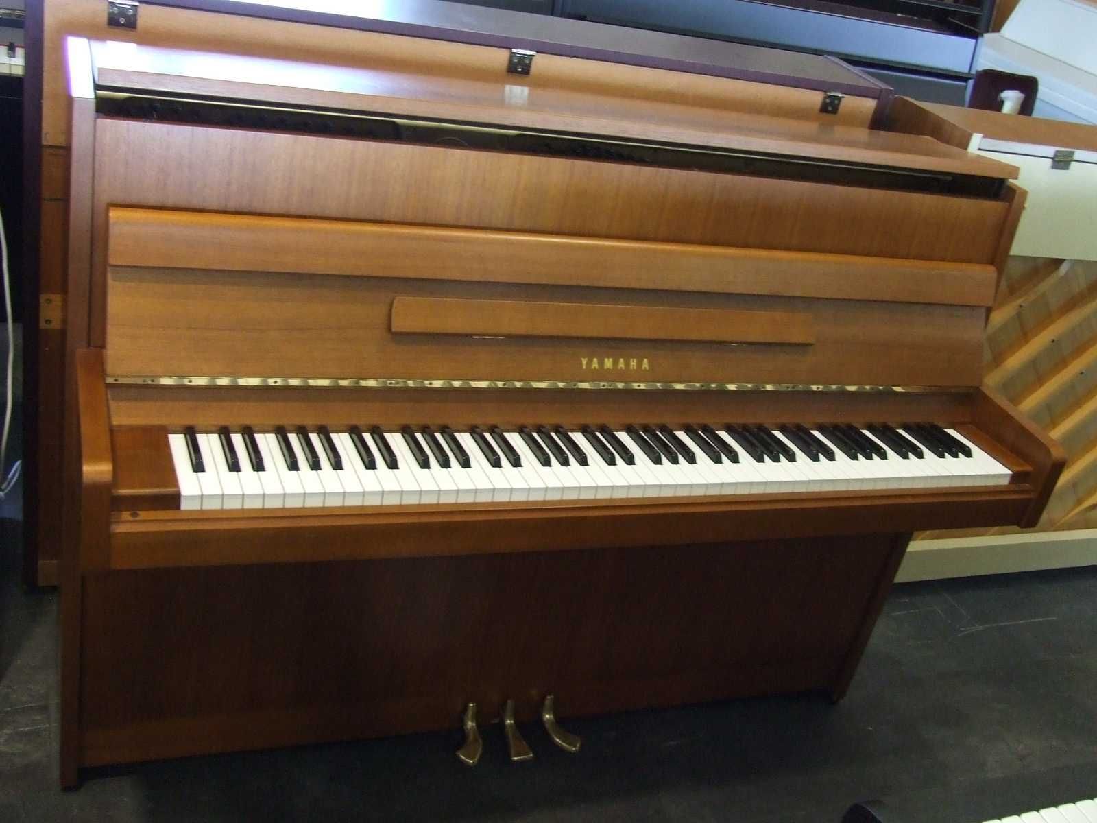 Pianino Yamaha made in Japan z moderatorem