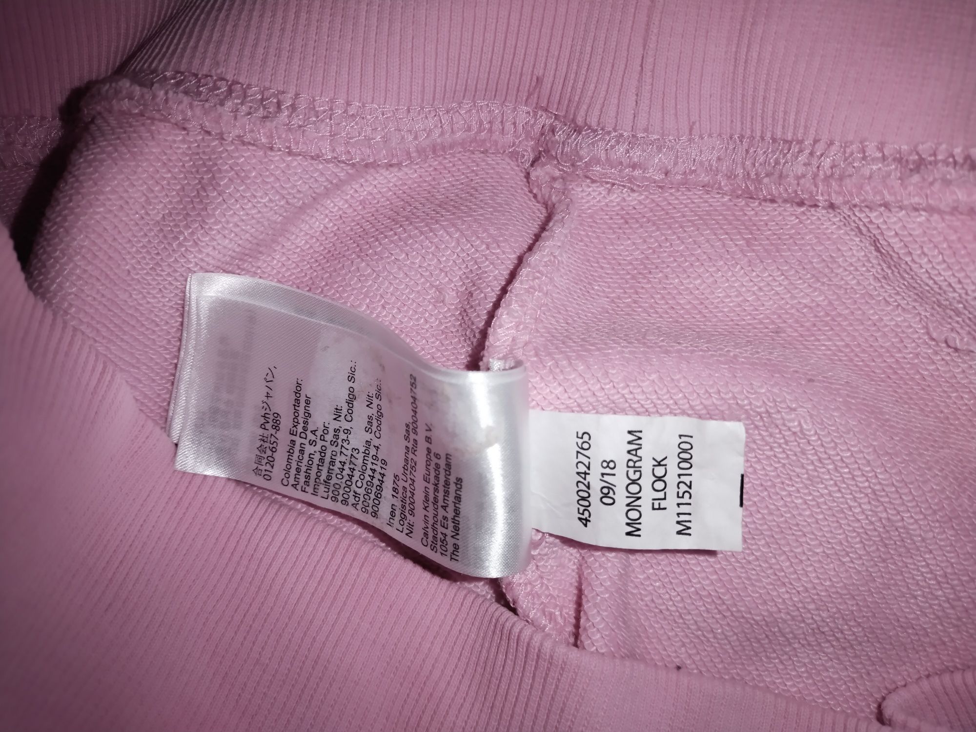 Calvin Klein Levi's. Ціна за два.