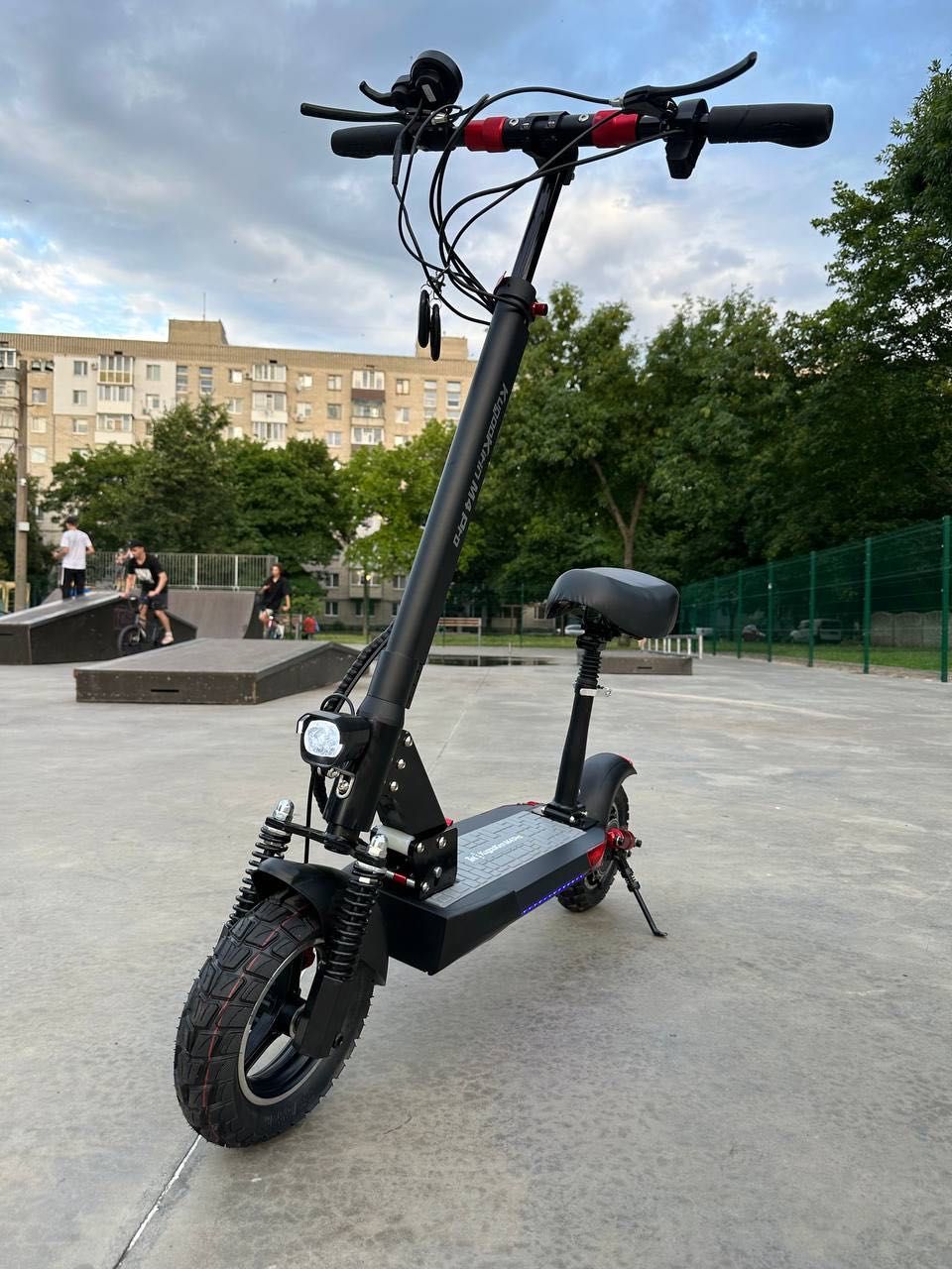 ЦІНА ЗІ СКЛАДУ Електросамокат Kugoo KIRIN M4 1000W 18Ah \ M2 500W 11Ah