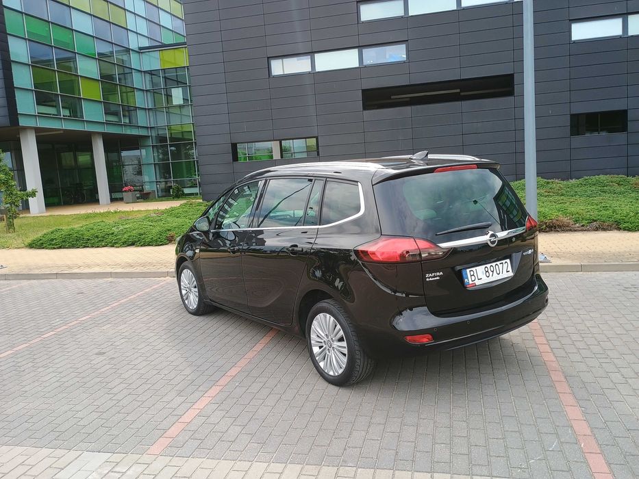 Opel Zafira lift 1.6t nowe LPG. 7 os,