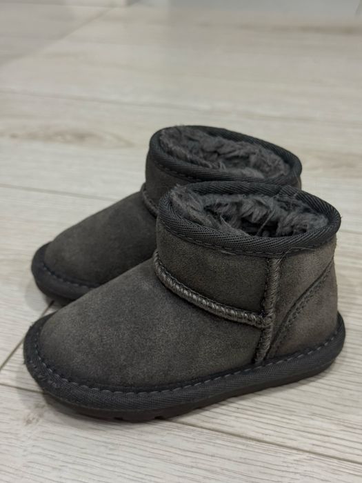 Дитячі теплі уггі