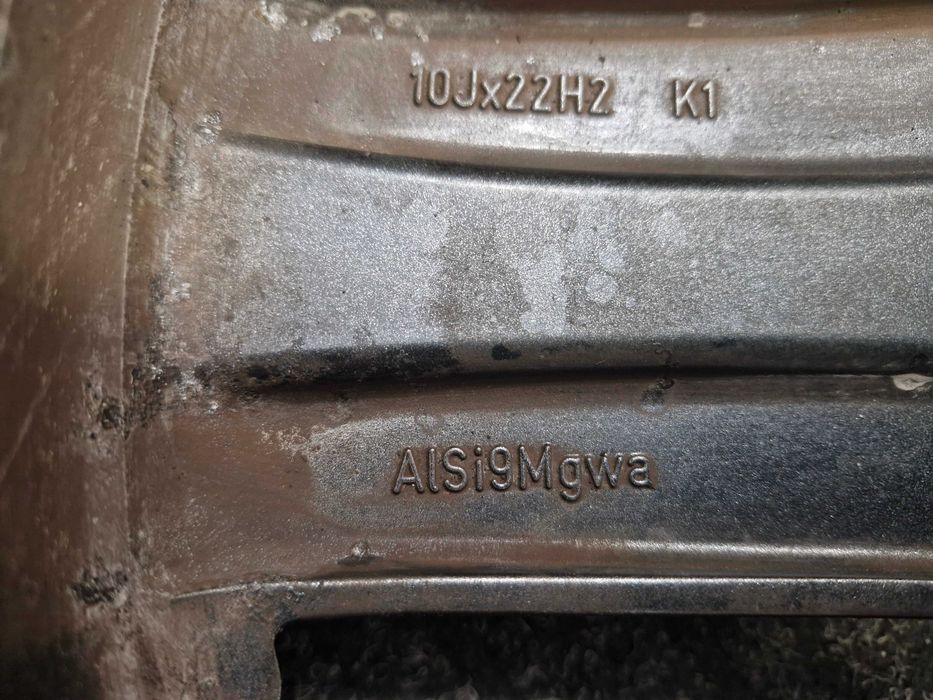 Komplet felg aluminiowych BORBET 22"      6x139,7