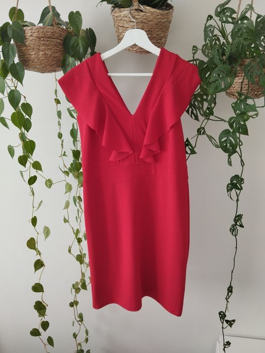 Sukienka koktajlowa, czerwona, z falbankami, dekolt V r.L Gerard