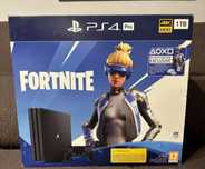 Sony PlayStation 4 PRO 1 TB + dwa pada+pudełko.