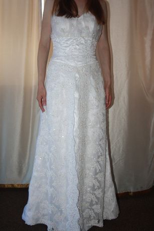 Продам уникальное дизайнерское свадебное платье с бисером. Новое