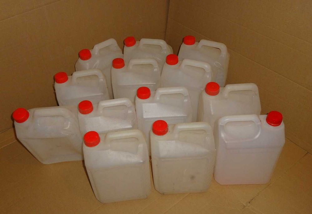 Канистра пластиковая на 5 литров