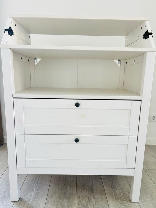 Trocador/cómoda branco SUNDVIK Ikea *OFERTA MUDA FRALDA + CAPA*