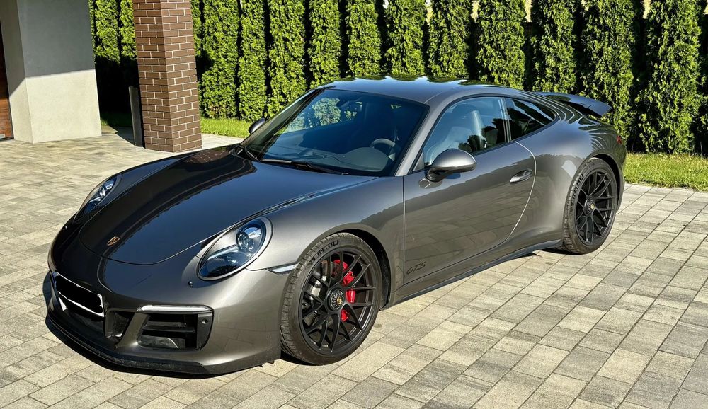 Porsche 911 Porsche 911 991.2 Carrera GTS manual 450KM