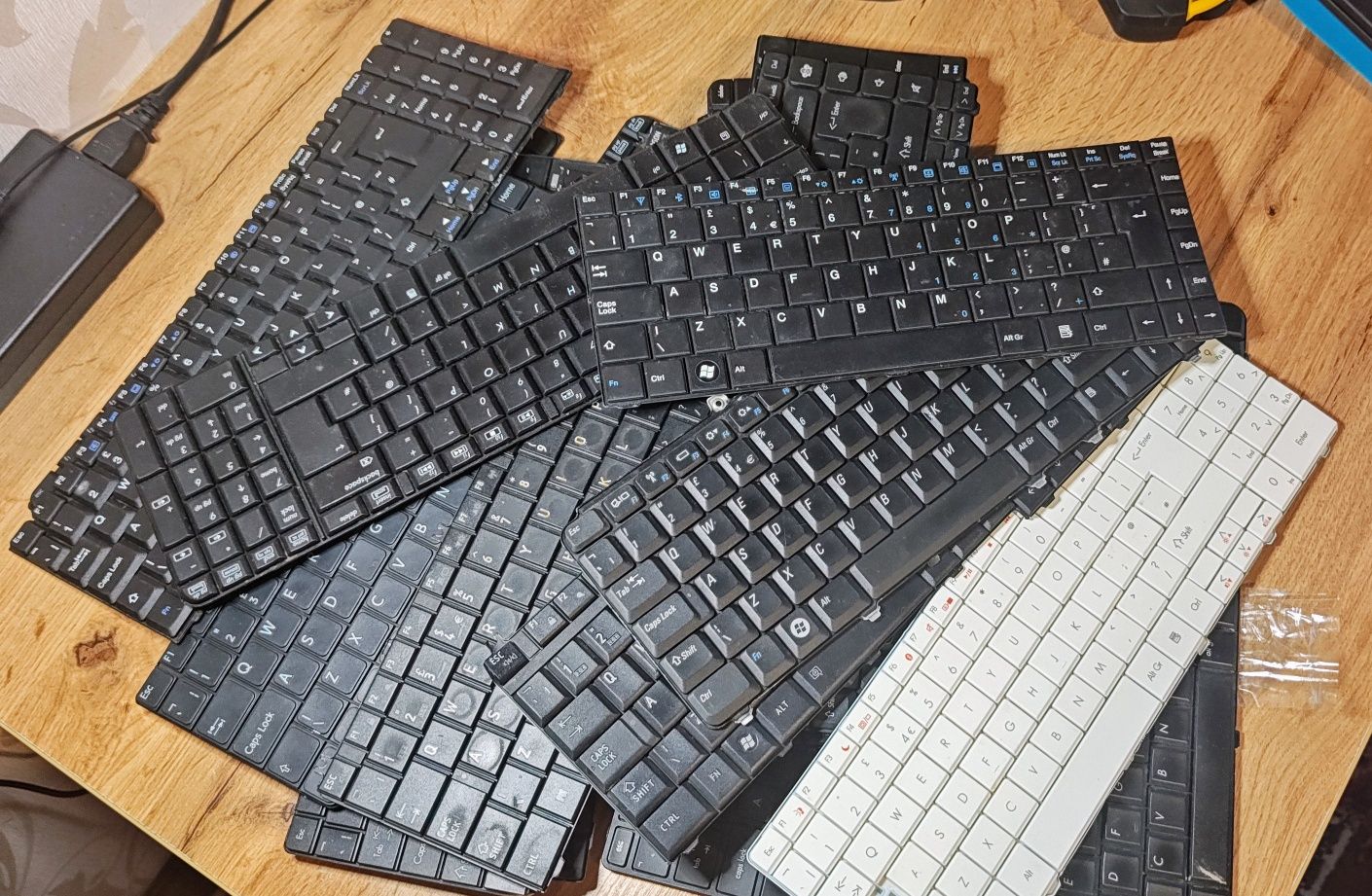 Клавіатури для ноутбуків HP