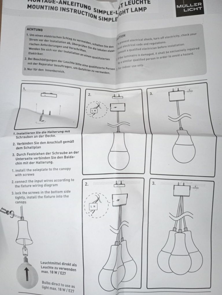 Lampa sufitowa, 3 źródła światła, długość 1,3 m.