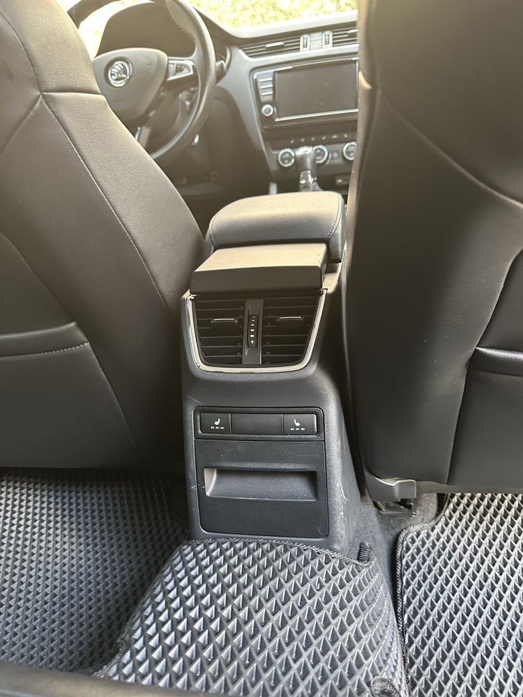 Продам skoda octavia a7 universal 2016 механика