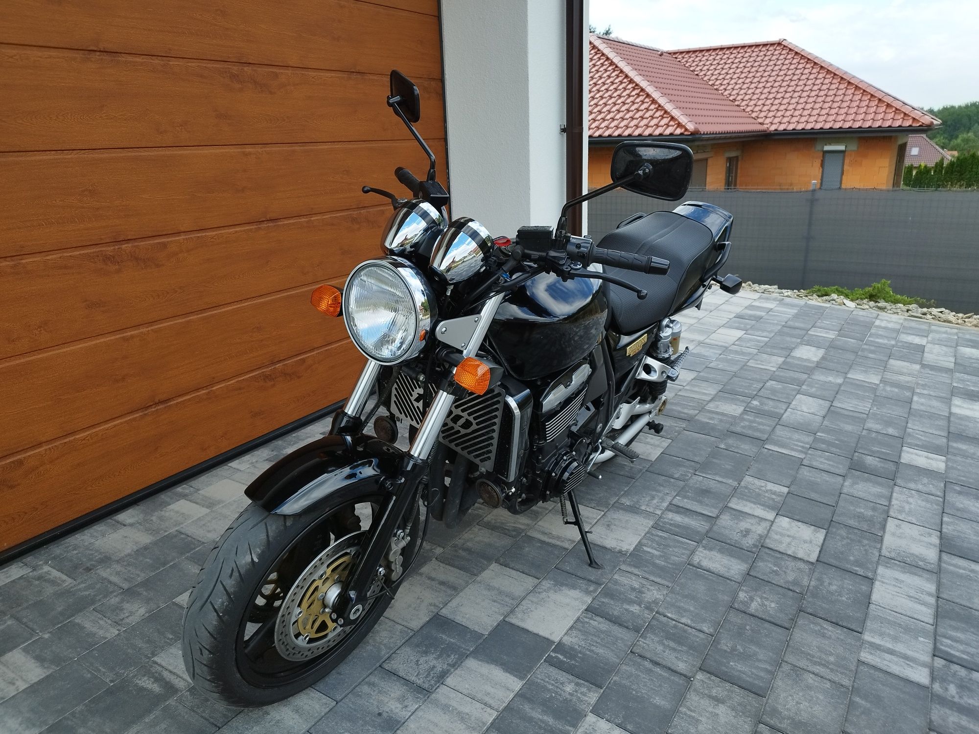 Kawasaki ZRX 1100 niski oryginalny przebieg  XJR GSX CB