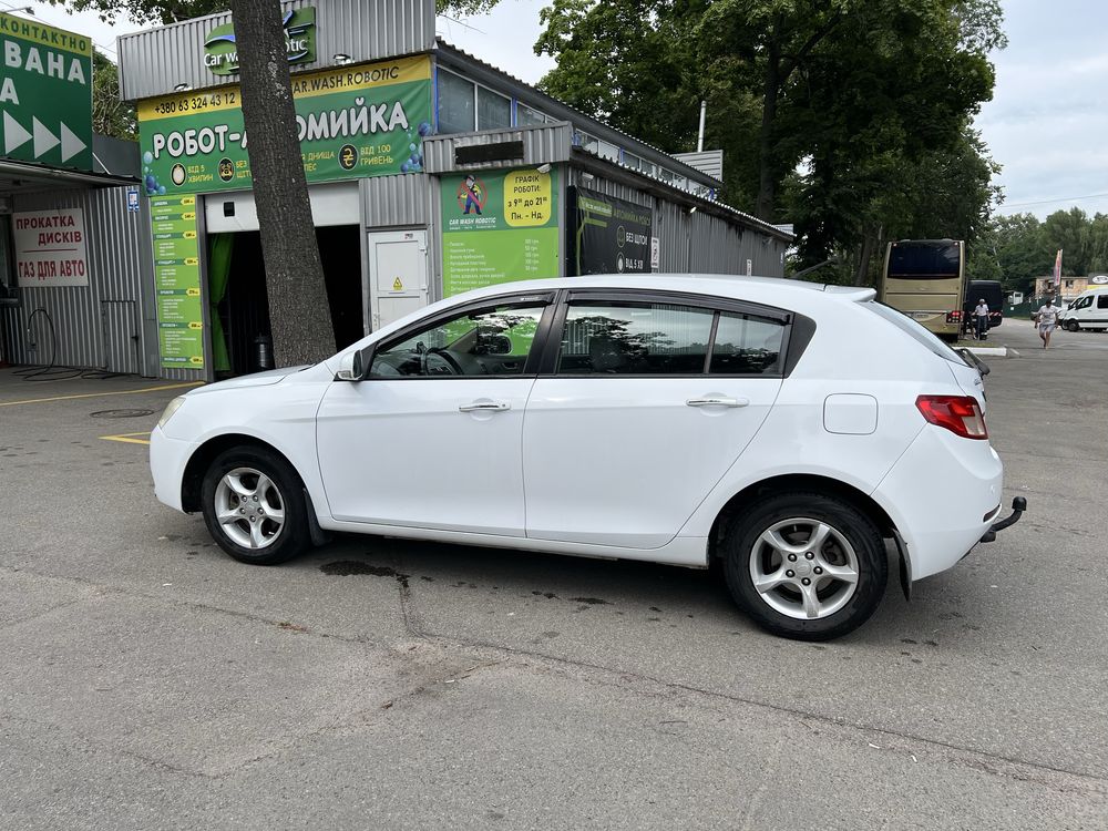 Geely Emgrand EC7-RV 2011 р газ/бензин