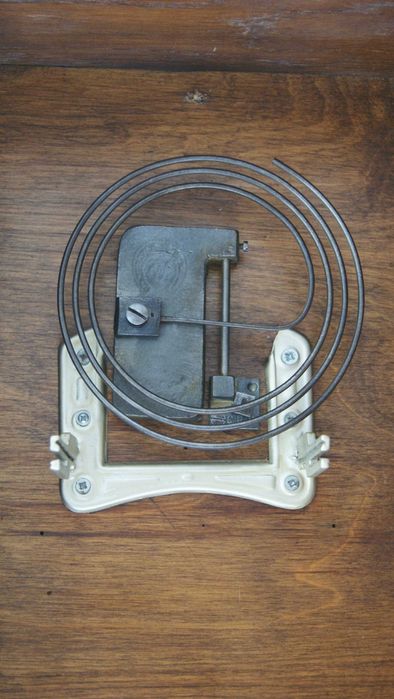 235 Zegar wiszący mechaniczny Carl Werner antyk