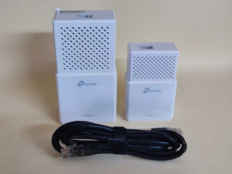 Kit TP-Link AV1000 Wi-Fi - 2 Adaptadores CPL