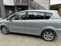 Toyota corolla verso 1,8 benzyna