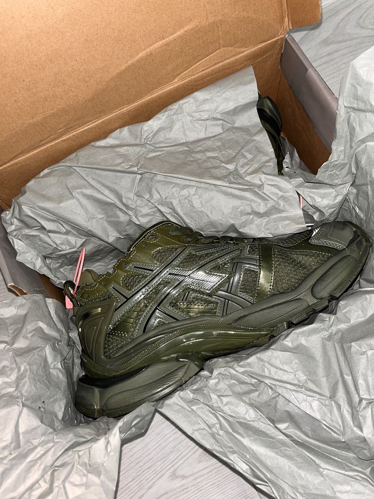 balenciaga runner