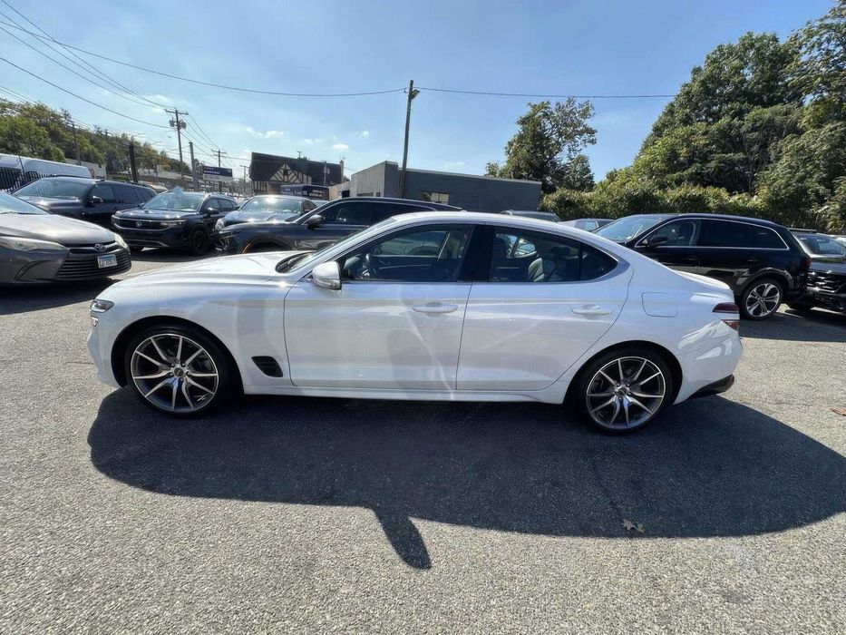 Genesis G70      2023