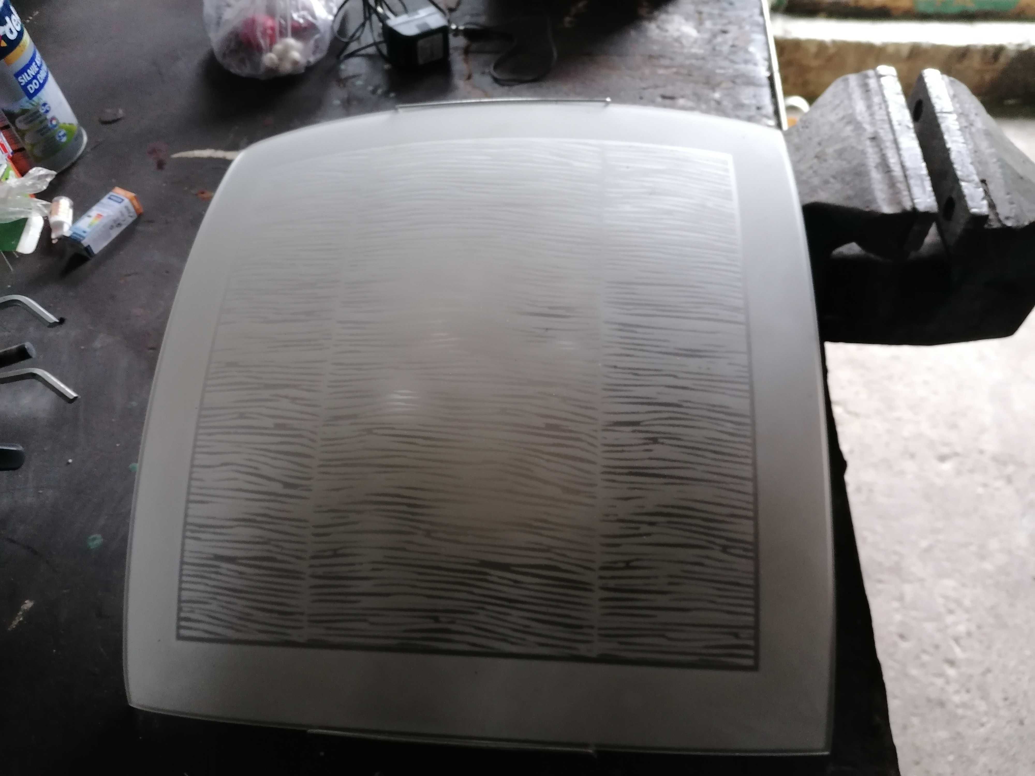 Sprzedam dwie lampy platfon