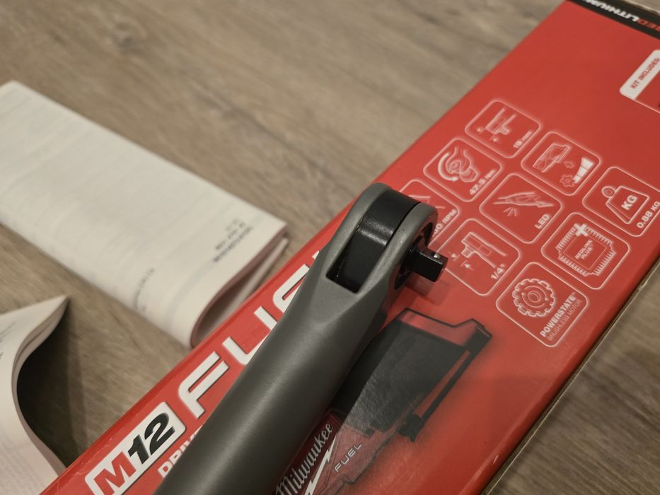 Roquete Milwaukee M12 versão longa 1/4 M12 FHIR14LR-0