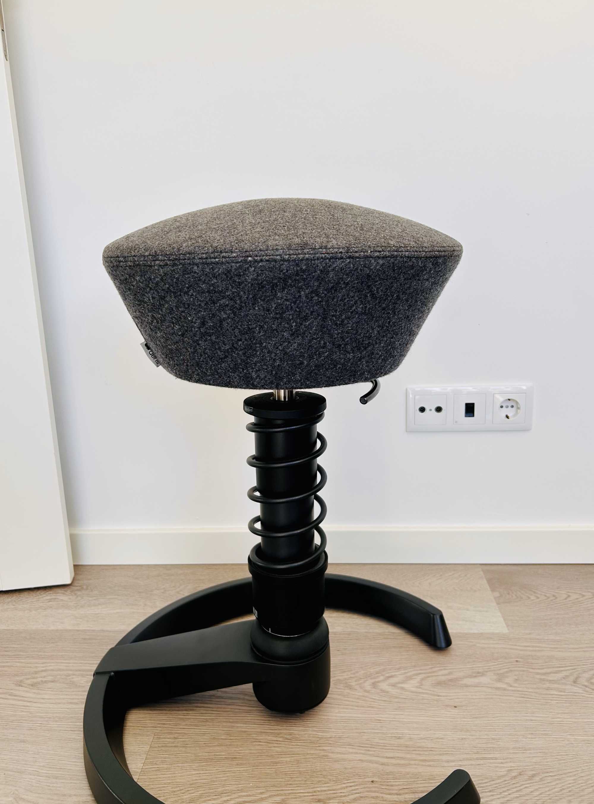 Banco Ergonómico Aeris Swopper - Como Novo, com Acessórios Originais