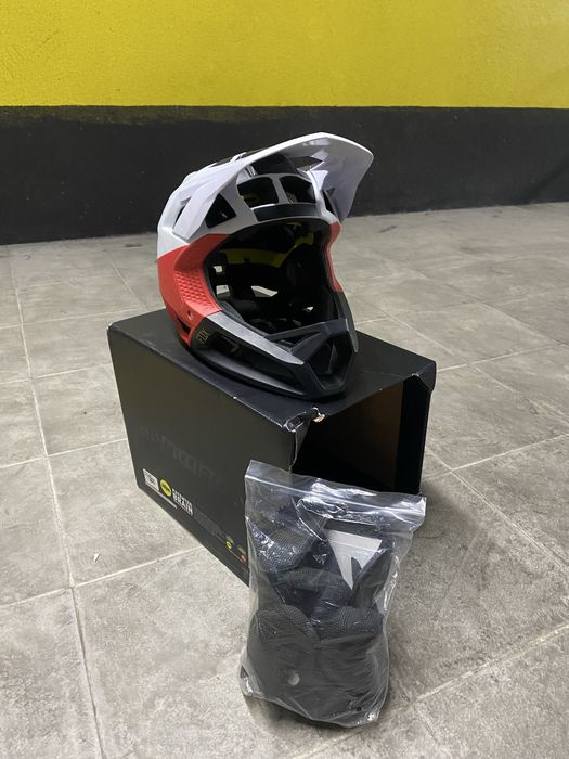 Capacete FOX Proframe