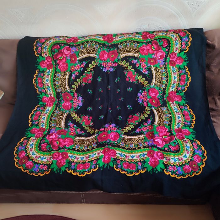 Большой женский платок