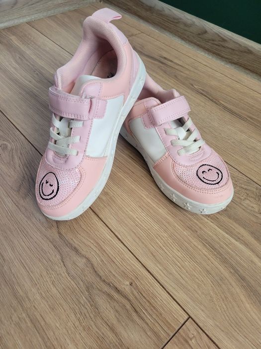 Buty dziewczęce świecące 32