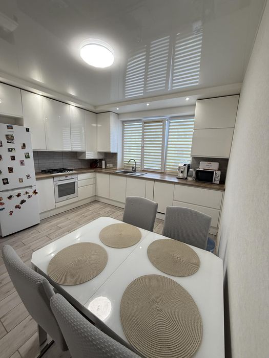 ТАУНХАУЗ в Паларісі 78 кв.м. з МЕБЛЯМИ, газове опалення