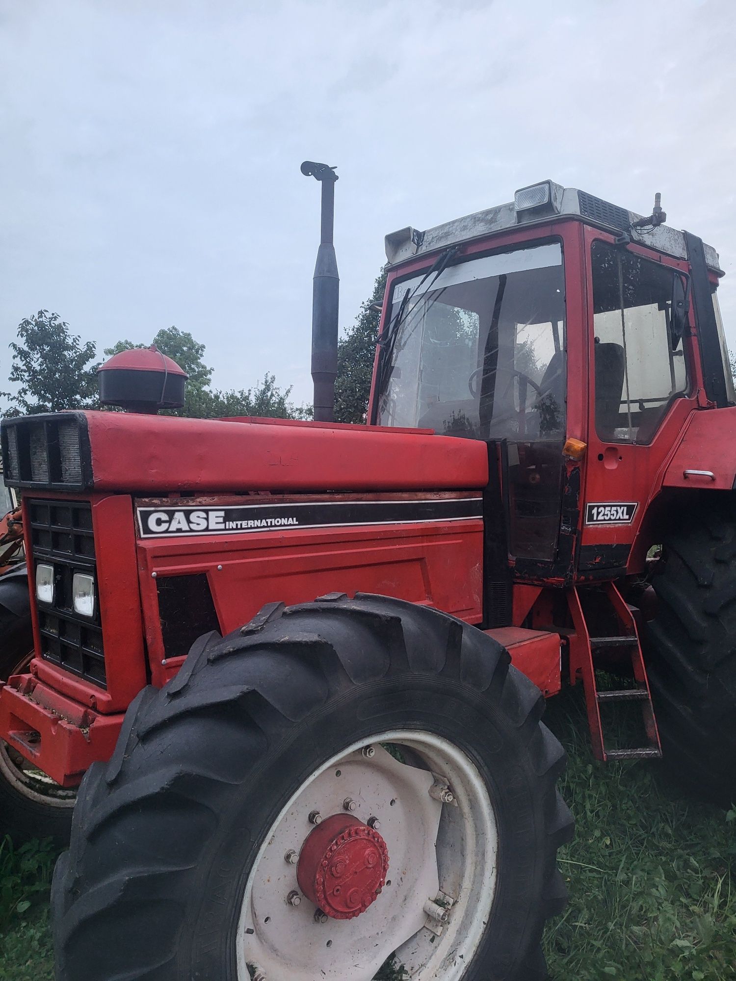Ciągnik rolniczy case 1255xl