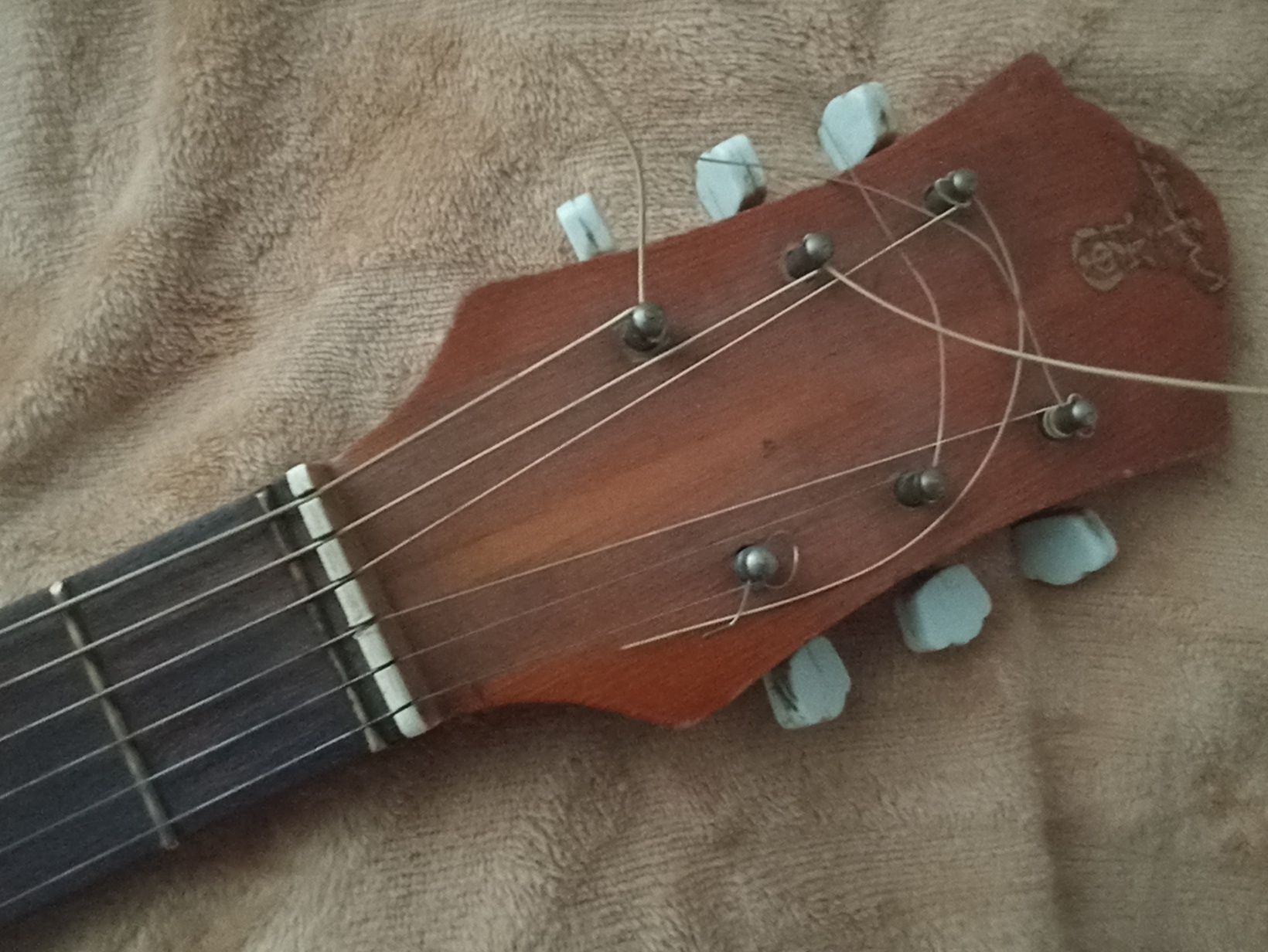 gitara akustyczna